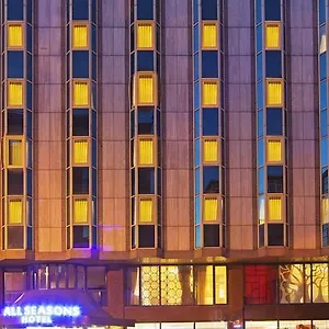 Seasons Hotel